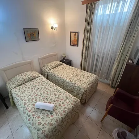 Nostalgia Boutique *