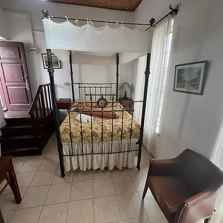 Nostalgia Boutique Hotel *