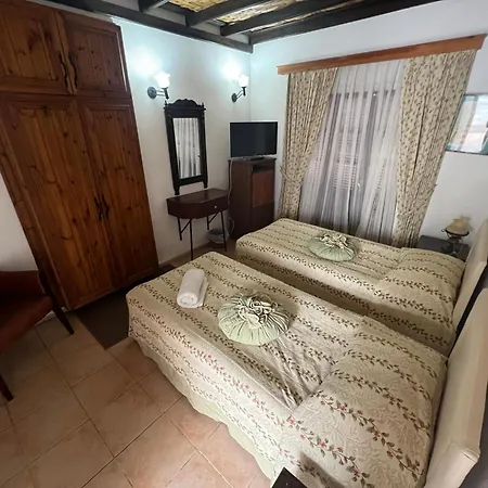 Nostalgia Boutique * Kyrenia (Northern Cyprus)